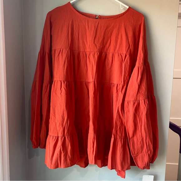 Tops - Cute Tiered Orange boutique top size XL NWT